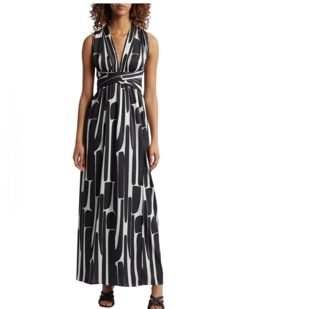Diarrablu Black & White V‑Neck Maxi Dress